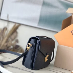 louis-vuitton-empreinte-monogram-leather-black-pochette-metis thumbnail 6