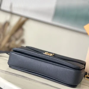 louis-vuitton-empreinte-monogram-leather-black-pochette-metis thumbnail 9