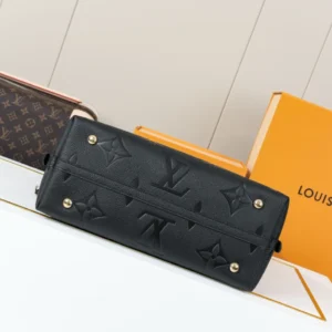 louis-vuitton-lv-carryall-mm-black thumbnail 6