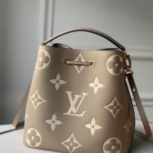 louis-vuitton-lv-neonoe-mm-bucket-bag thumbnail 3