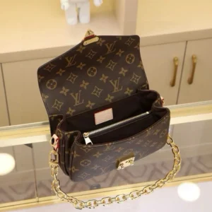 louis-vuitton-lv-monogram-pochette-metis-east-west-bag thumbnail 5