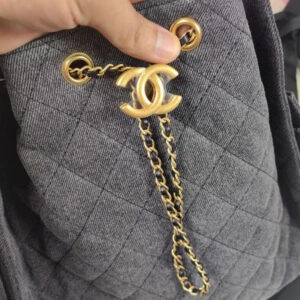 chanel-25-medium-shoulder-bag thumbnail 5