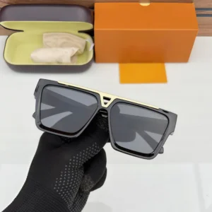 sunglasses-louis-vuitton thumbnail 1