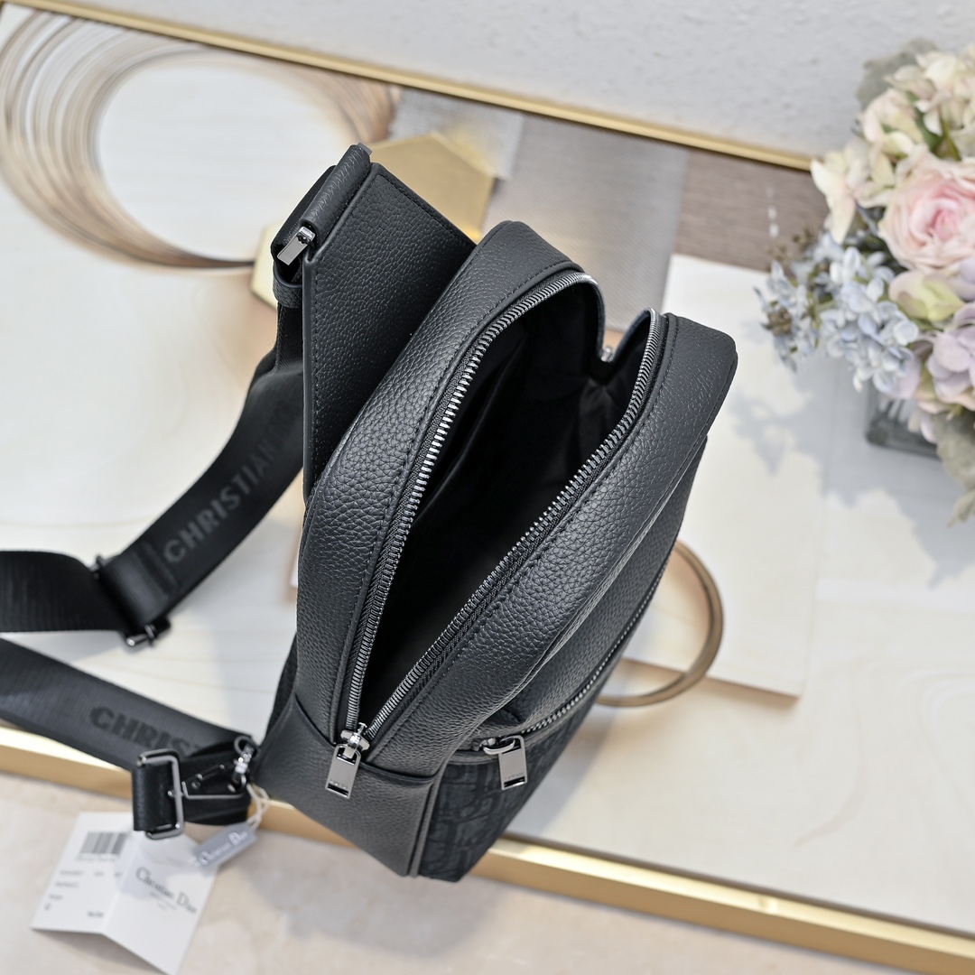 dior-rider-2-0-sling-bag-black-dior-oblique-jacquard thumbnail 7