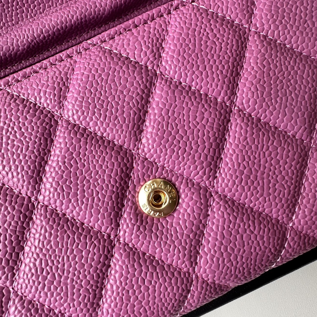 chanel-23-wallet-on-chain-pink-bag thumbnail 9