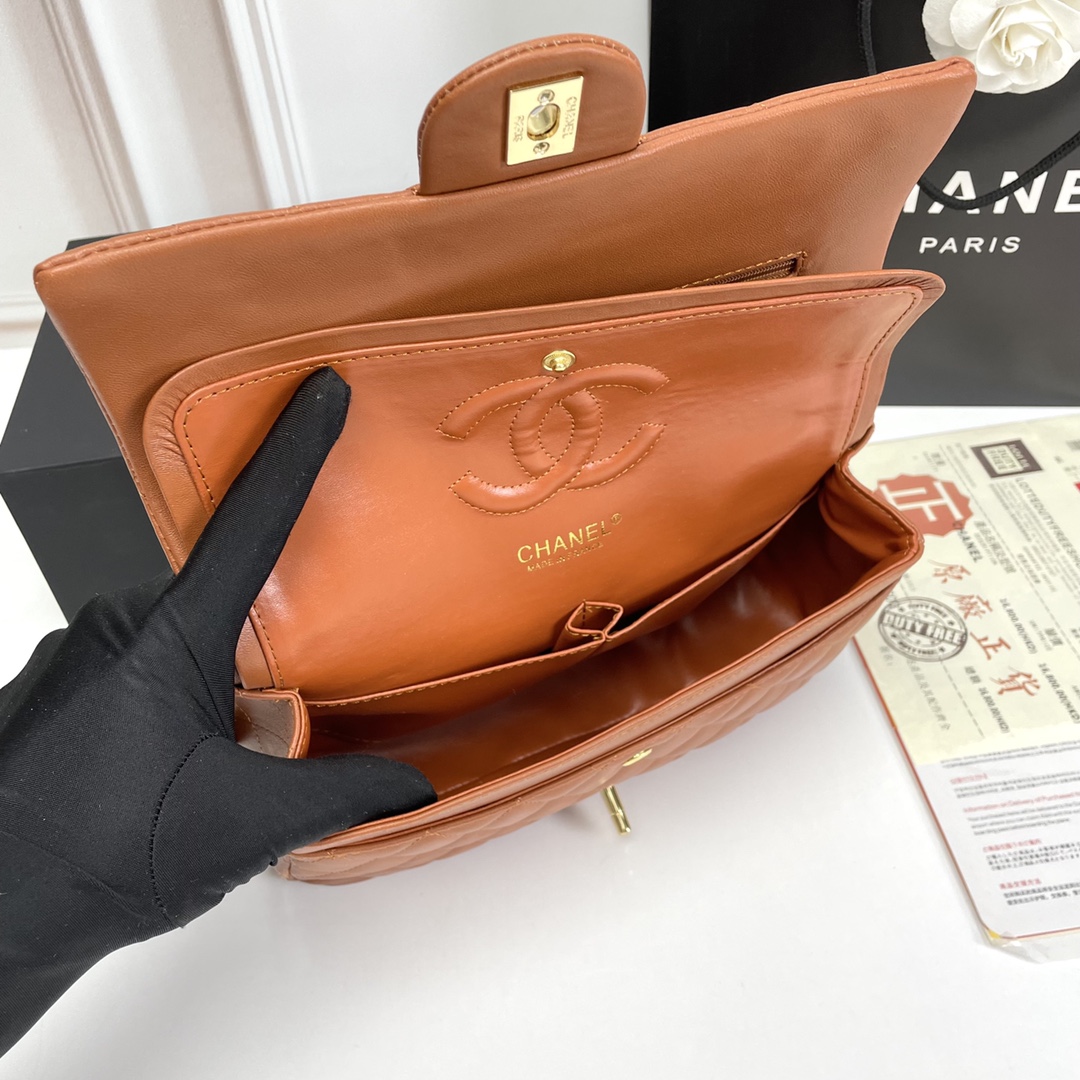 chanel-classic-flap-caramel-gold-hardware thumbnail 8