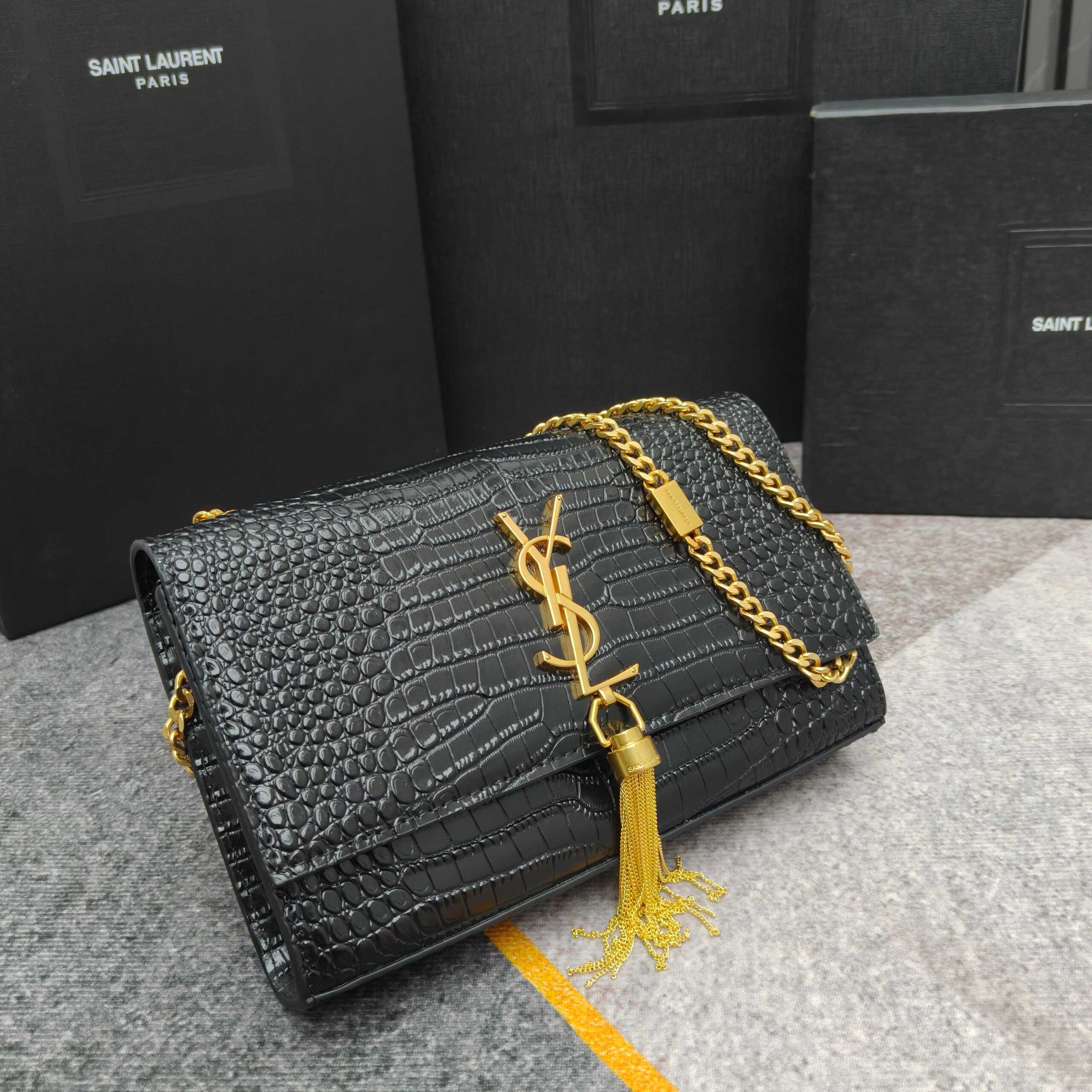 saint-laurent-ysl-kate-tassel-chain-wallet thumbnail 7