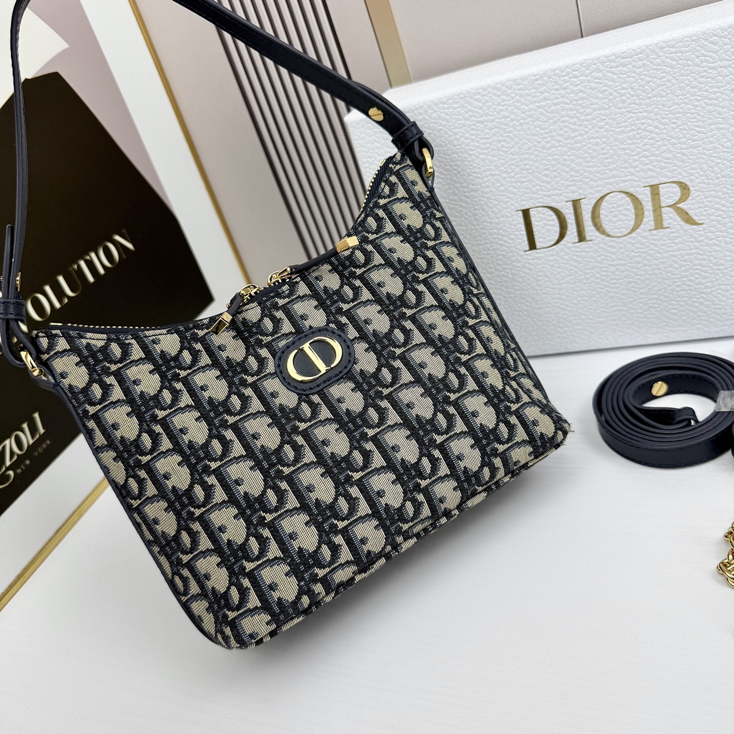 dior-30-montaigne-diorling-mini-bag-with-chain thumbnail 4