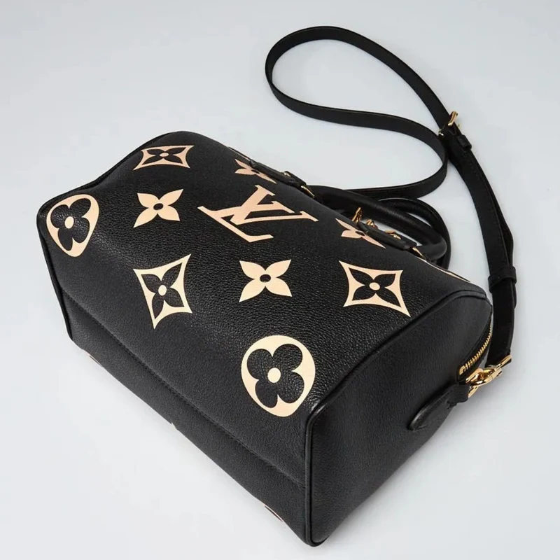 louis-vuitton-speedy-bandouliere-25-empreinte-bag-black-exclusive thumbnail 5