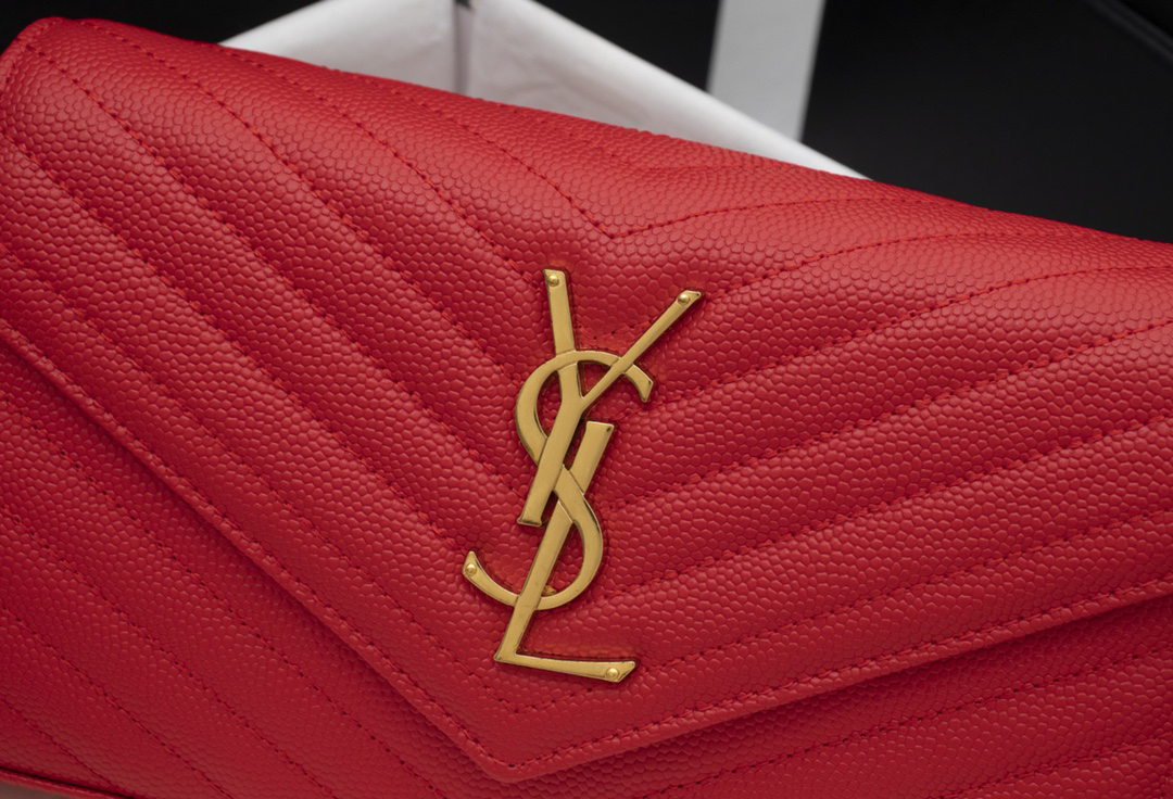 saint-laurent-ysl-cassandre-envelope-red thumbnail 8