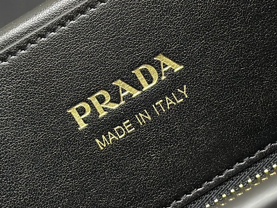 prada-symbole-tote-black-bag thumbnail 9