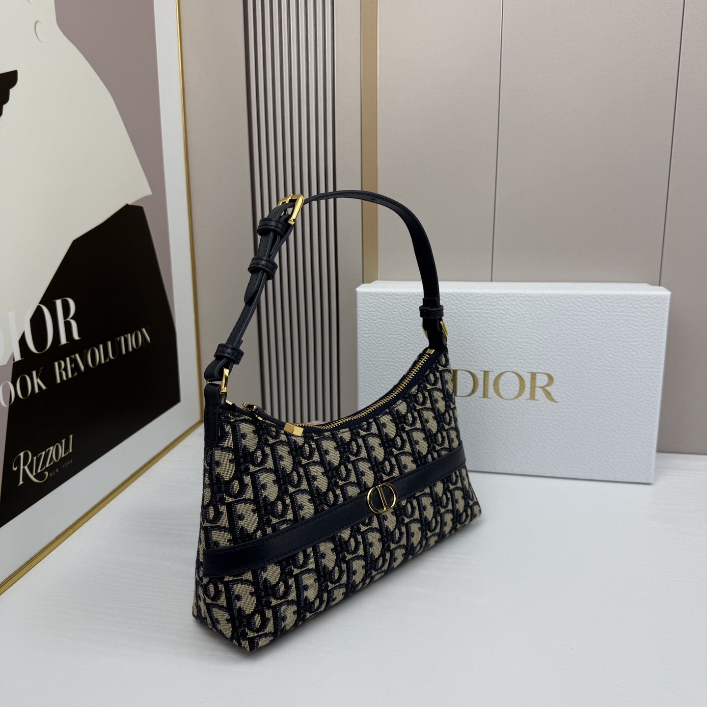 dior-30-montaigne-cigale-mini-bag thumbnail 8