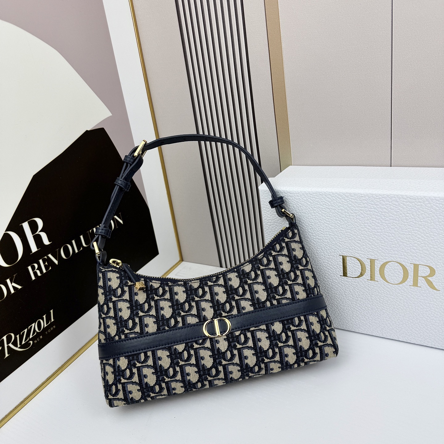 dior-30-montaigne-cigale-mini-bag thumbnail 3
