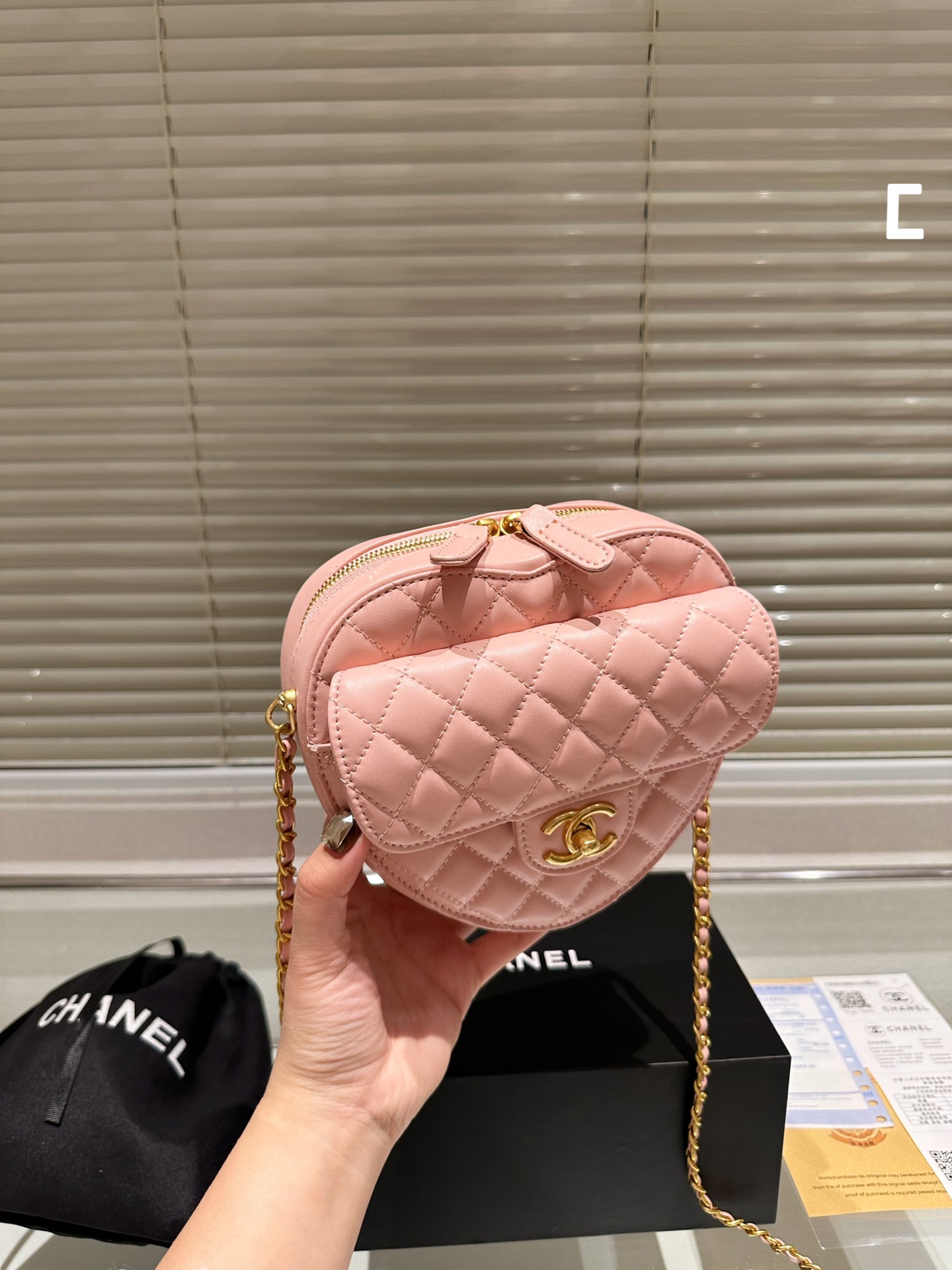 chanel-lambskin-heart-bag-pink-bag thumbnail 3