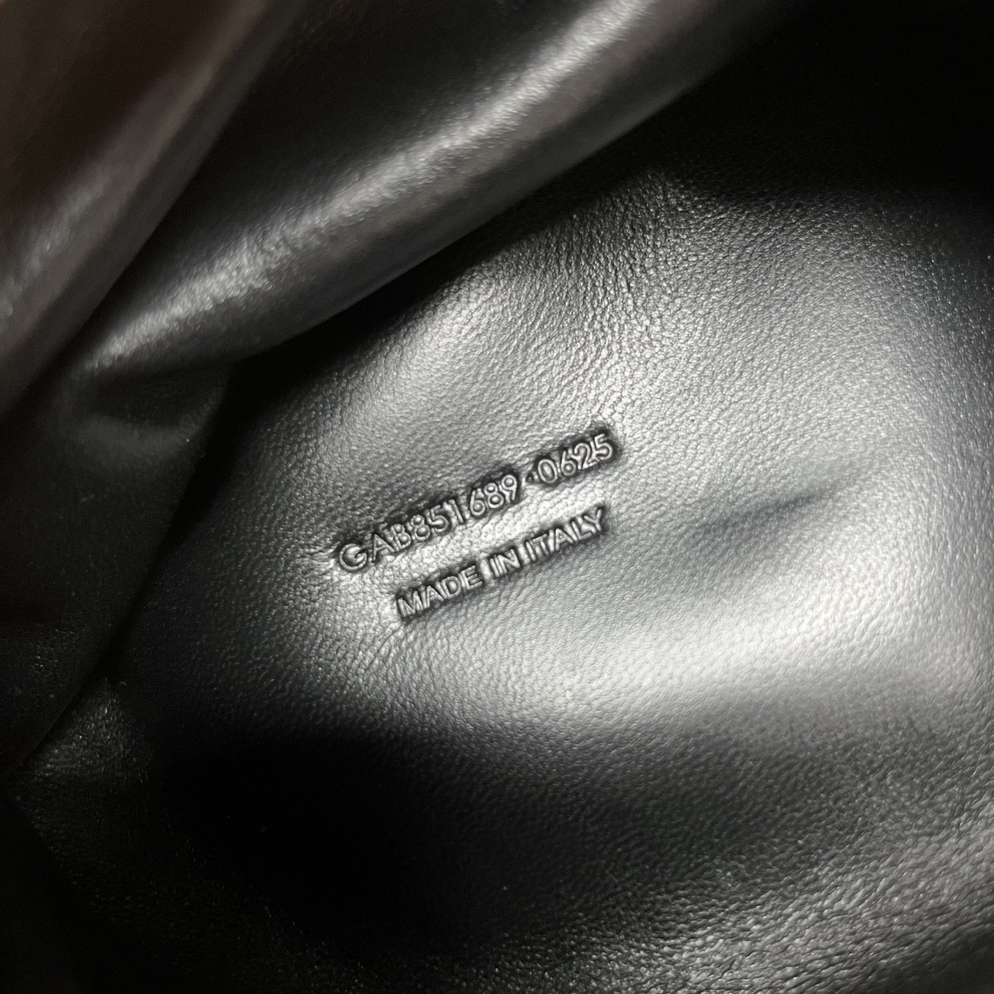saint-laurent-ysl-icarino-in-quilted-nappa-hobo-bag-black thumbnail 10