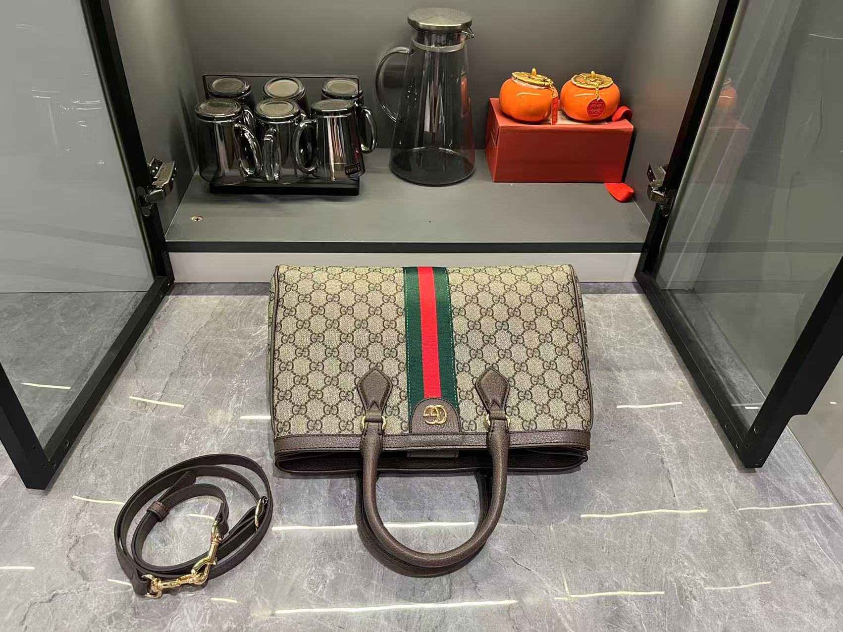 gucci-ophidia-tote-bag-medium-size-gg-monogram-coated-fabric-beige-and-dark-brown thumbnail 8