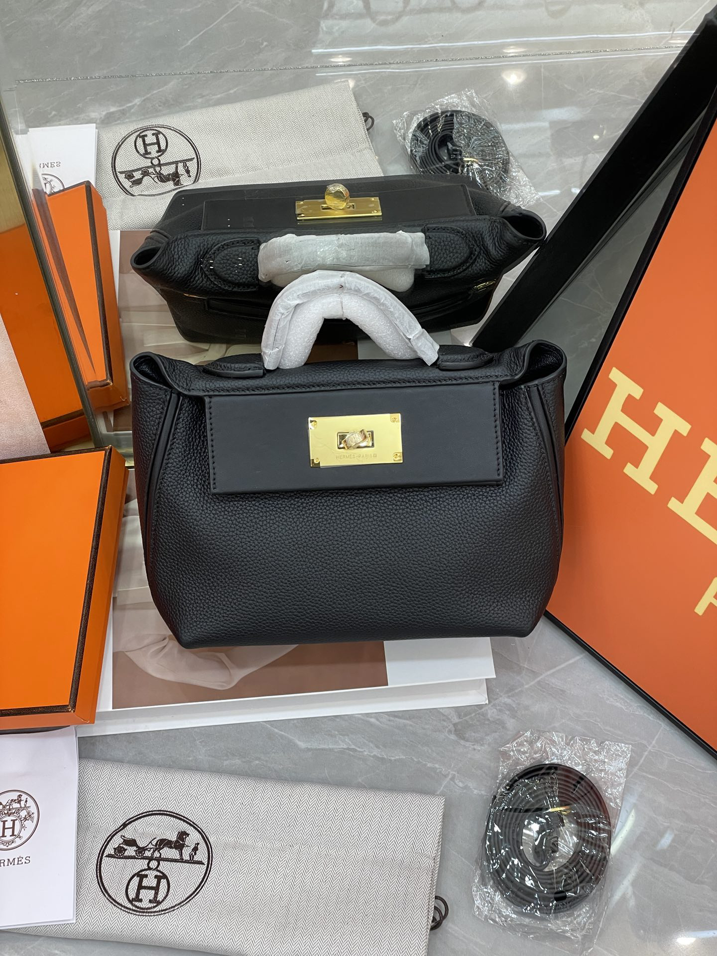 hermes-2424-togo-swift-gold-hardware-black-bag thumbnail 2