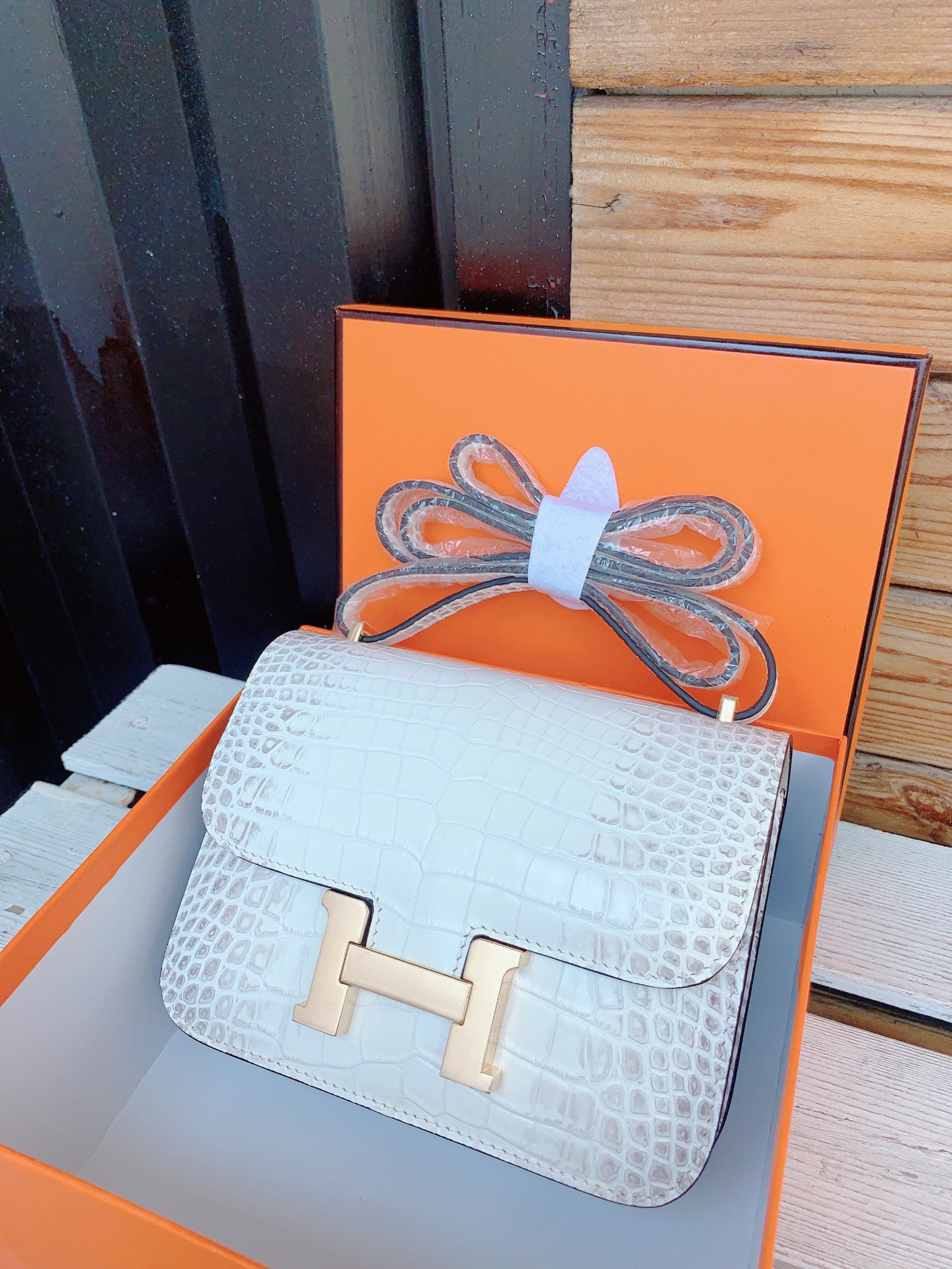 hermes-white-constance-mm-crocodile-bag thumbnail 4