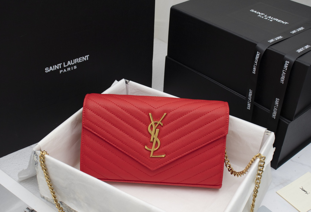 saint-laurent-ysl-cassandre-envelope-red thumbnail 2