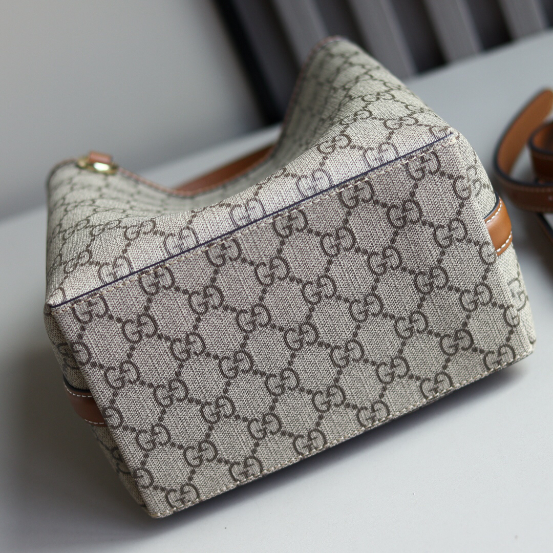 gucci-gg-emblem-bucket-bag-small thumbnail 7
