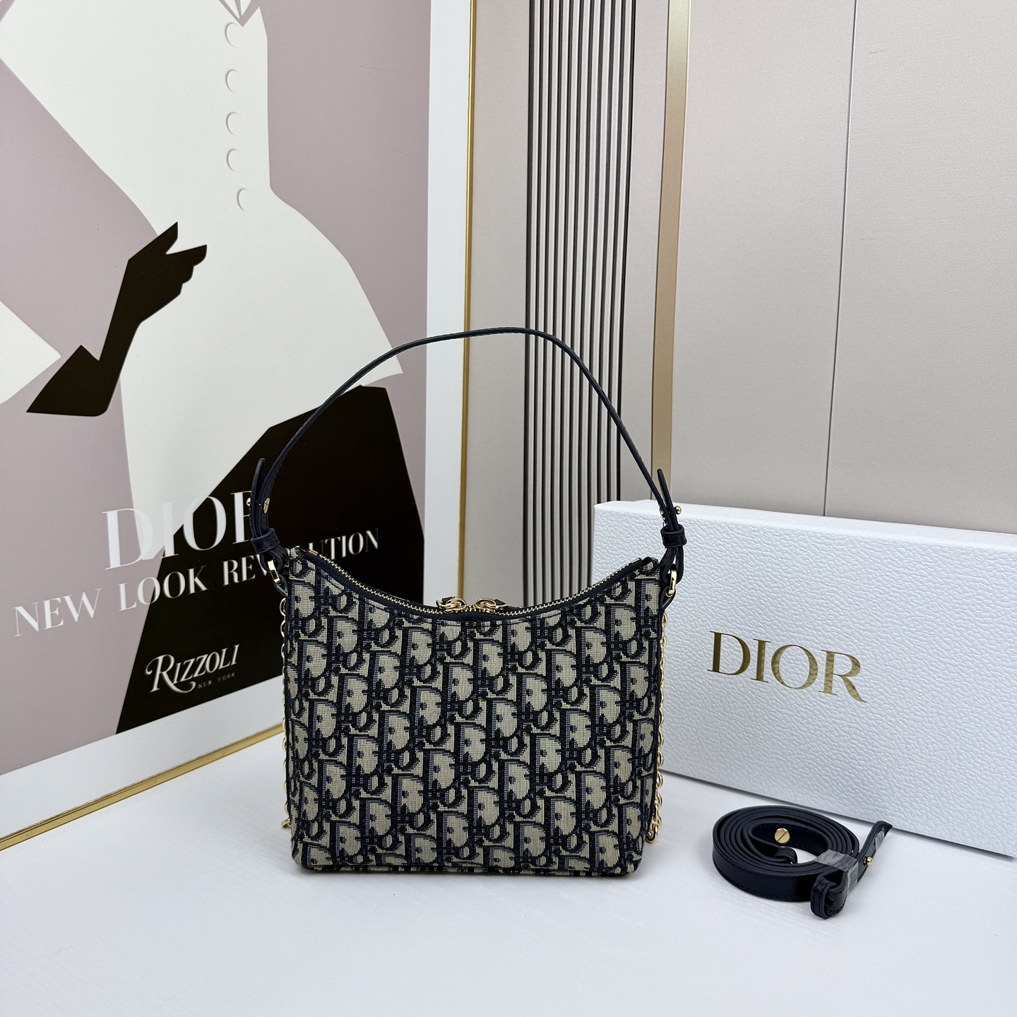 dior-30-montaigne-diorling-mini-bag-with-chain thumbnail 3