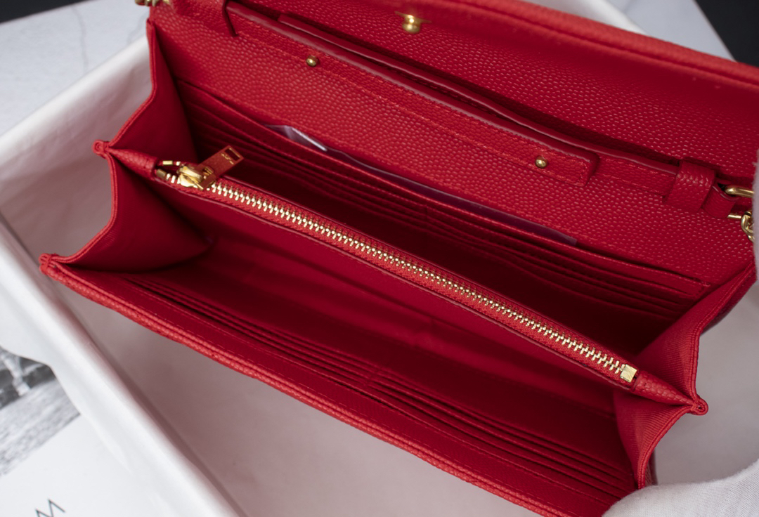 saint-laurent-ysl-cassandre-envelope-red thumbnail 6