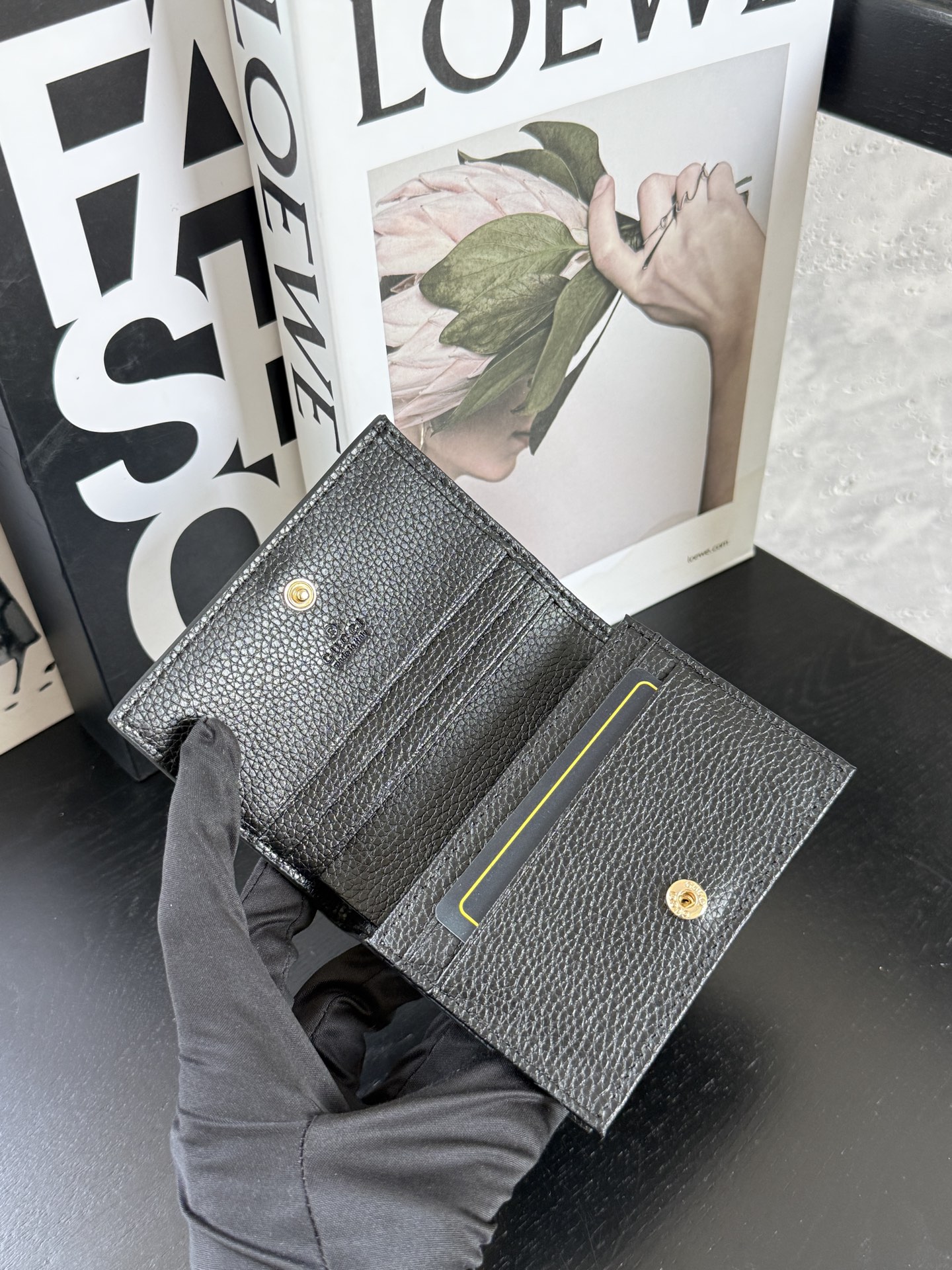 gucci-double-g-bicolor-card-case-wallet thumbnail 6