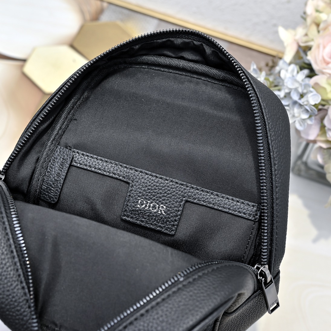 dior-rider-2-0-sling-bag-black-dior-oblique-jacquard thumbnail 6
