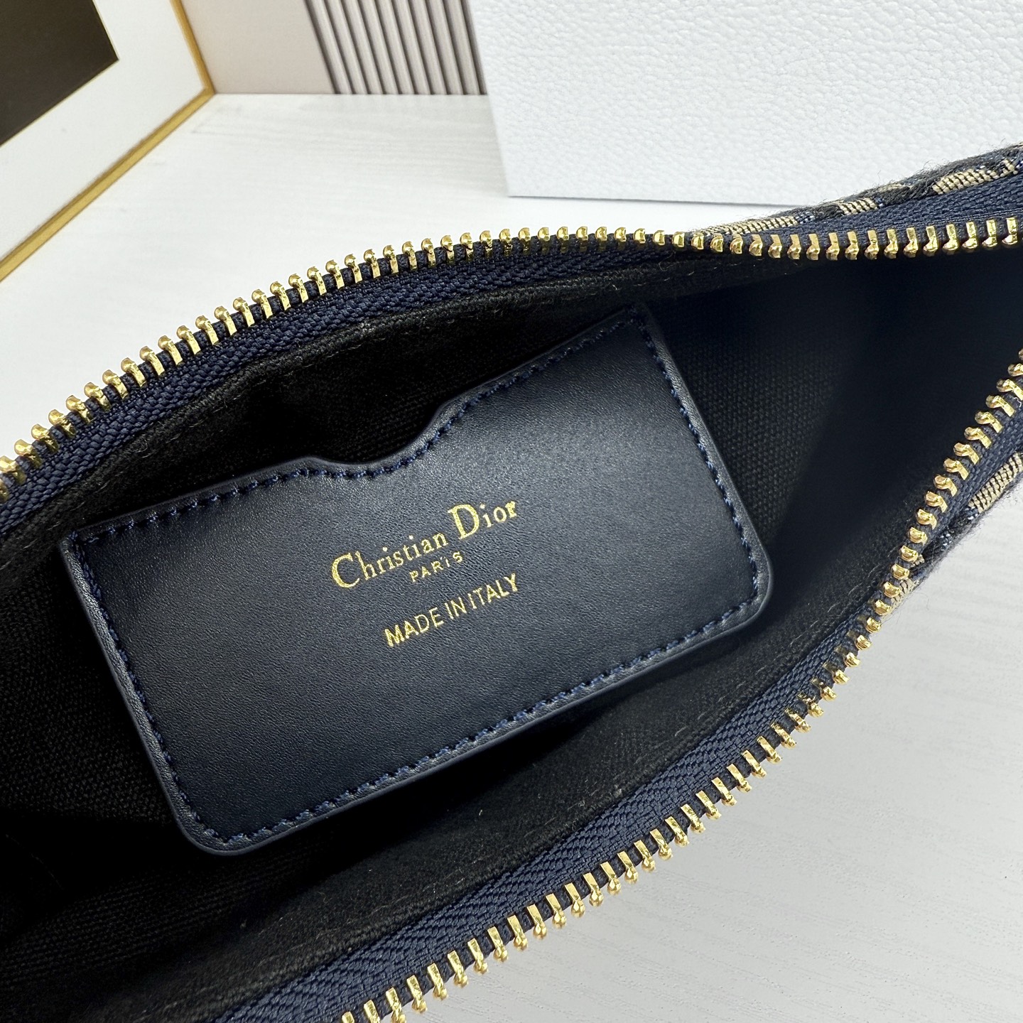 dior-30-montaigne-cigale-mini-bag thumbnail 9