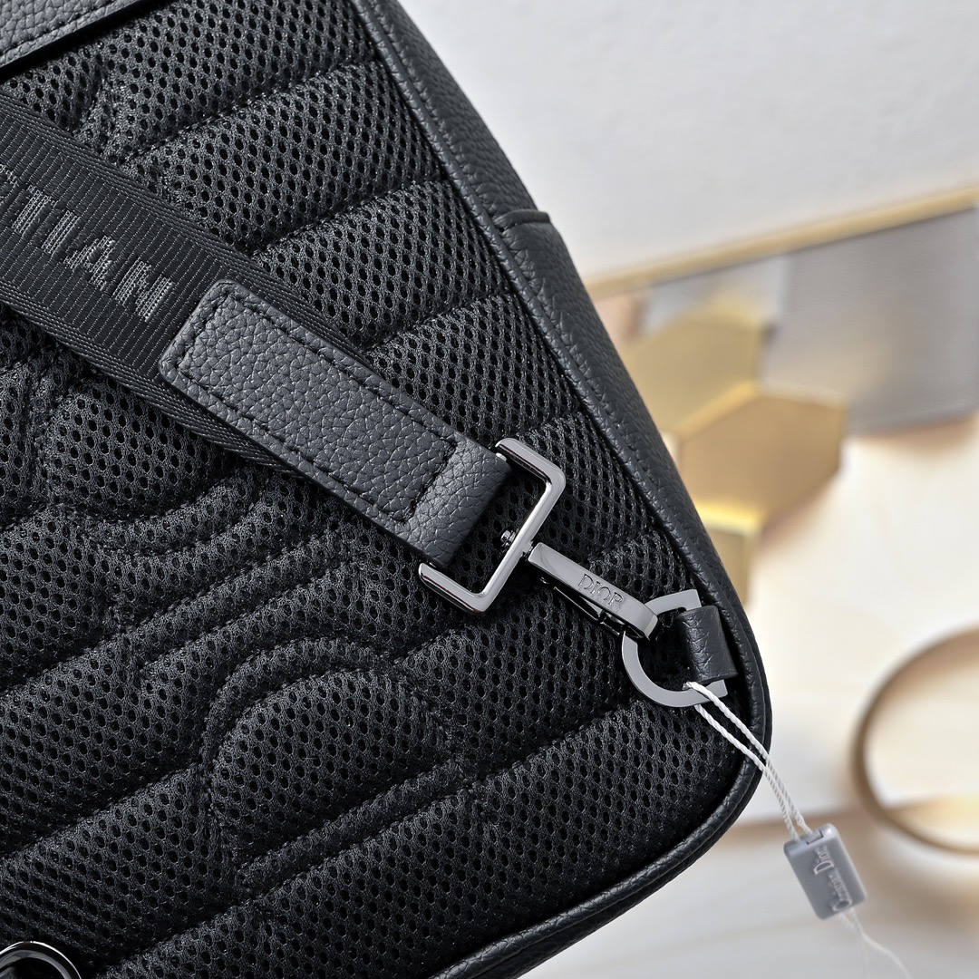 dior-rider-2-0-sling-bag-black-dior-oblique-jacquard thumbnail 10