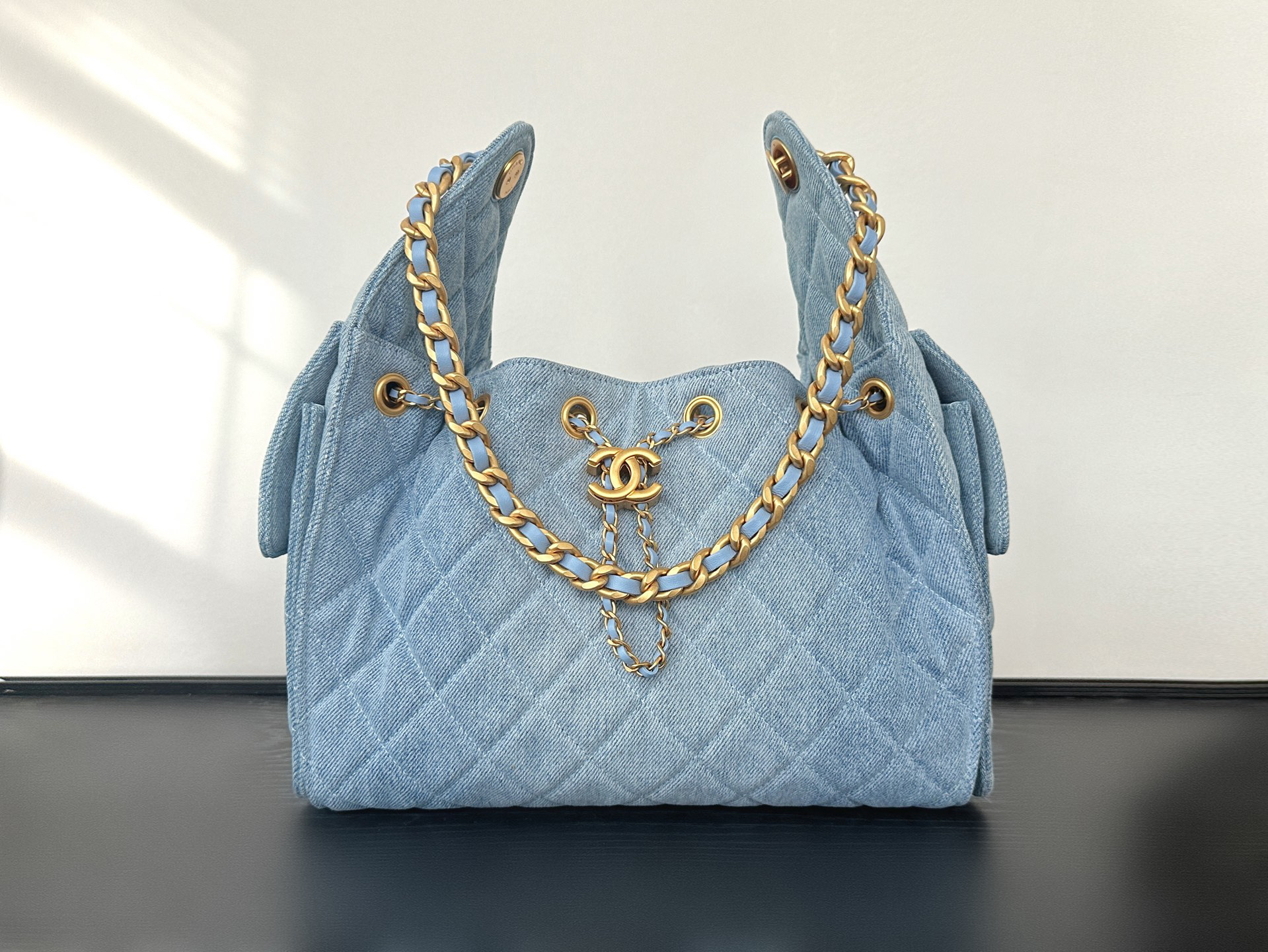 chanel-25-handbag-washed-denim-gold-tone-metal-denim thumbnail 3