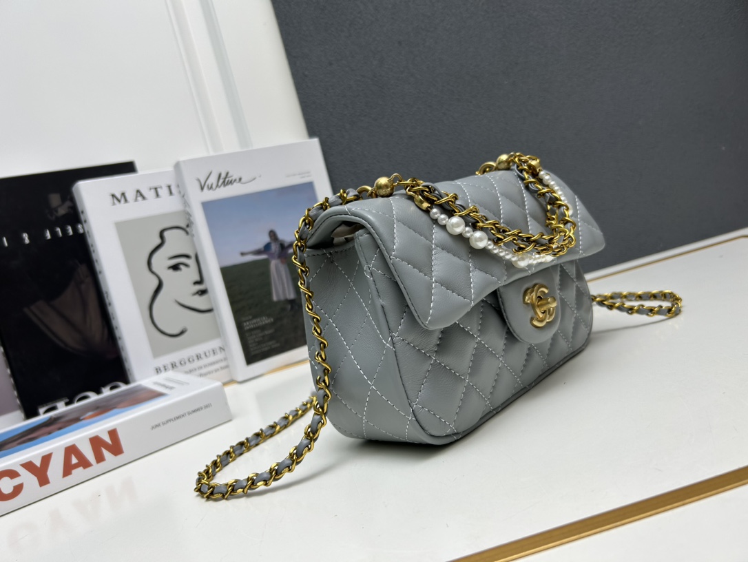 chanel-mini-square-pearl-flap-bag-grey-leather-gold-hardware thumbnail 12