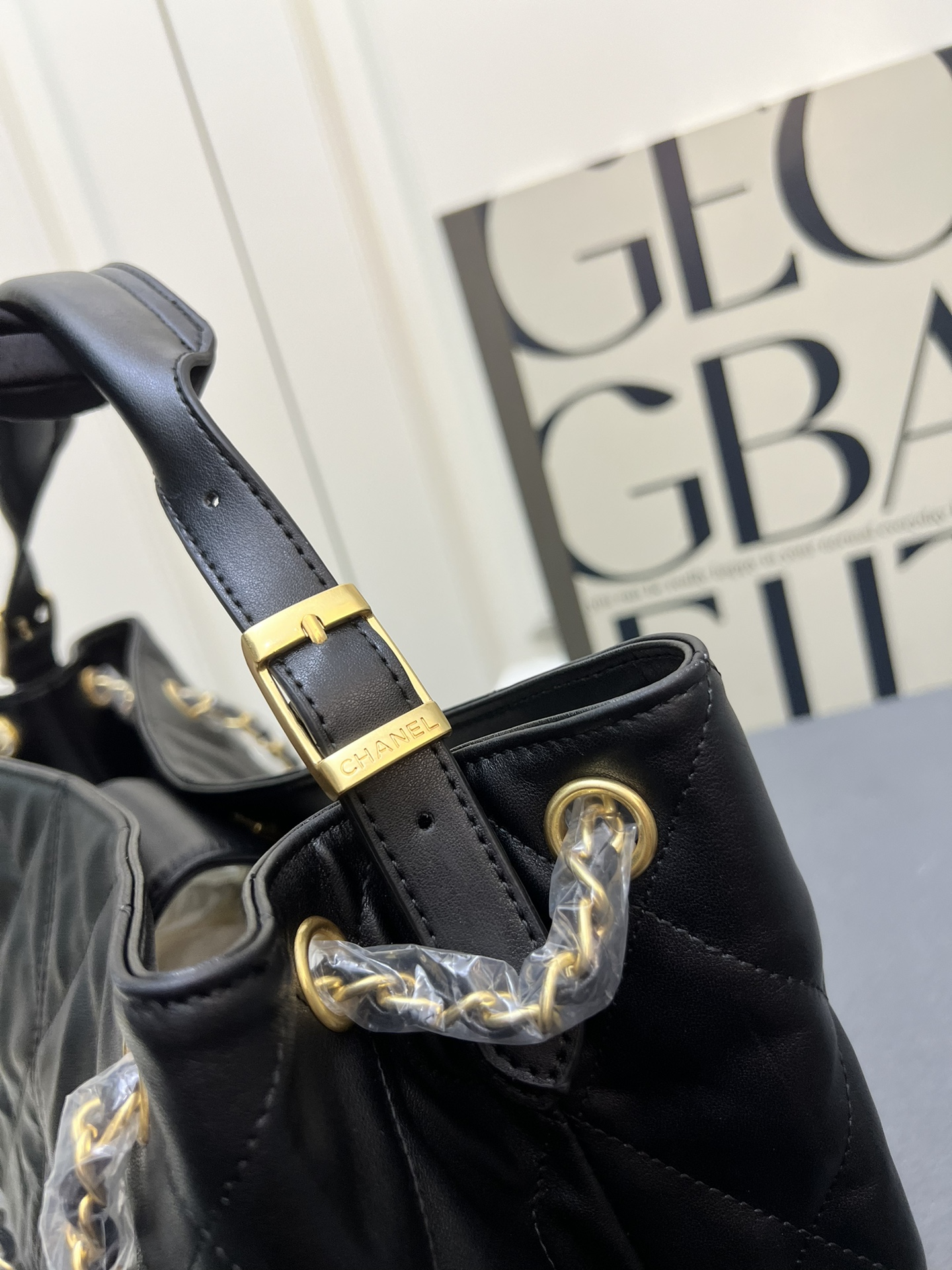 chanel-metiers-dart-shopping-bag-calfskin thumbnail 8