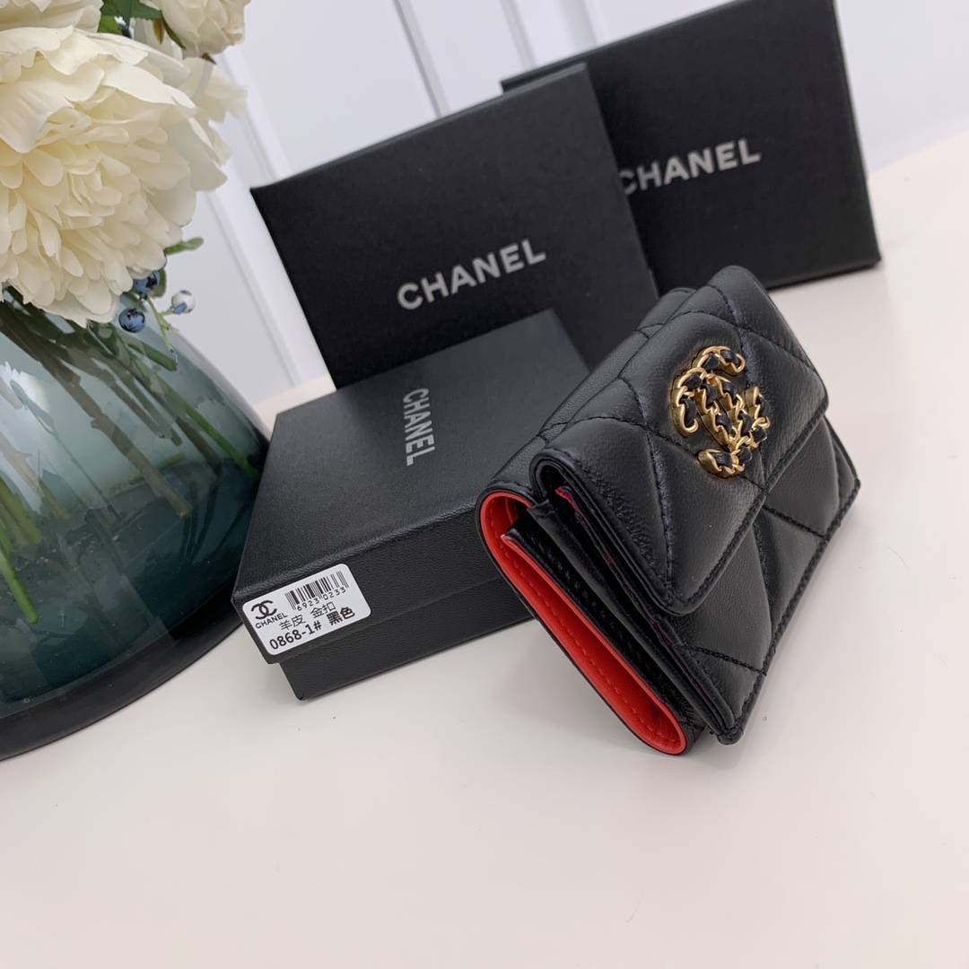 chanel-19-flap-card-holder-black thumbnail 5
