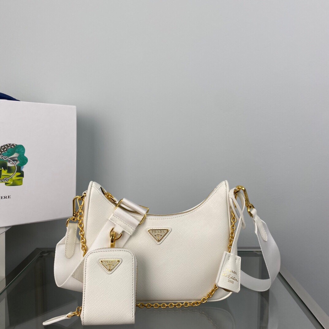 prada-re-edition-2005-saffiano-leather-bag thumbnail 3