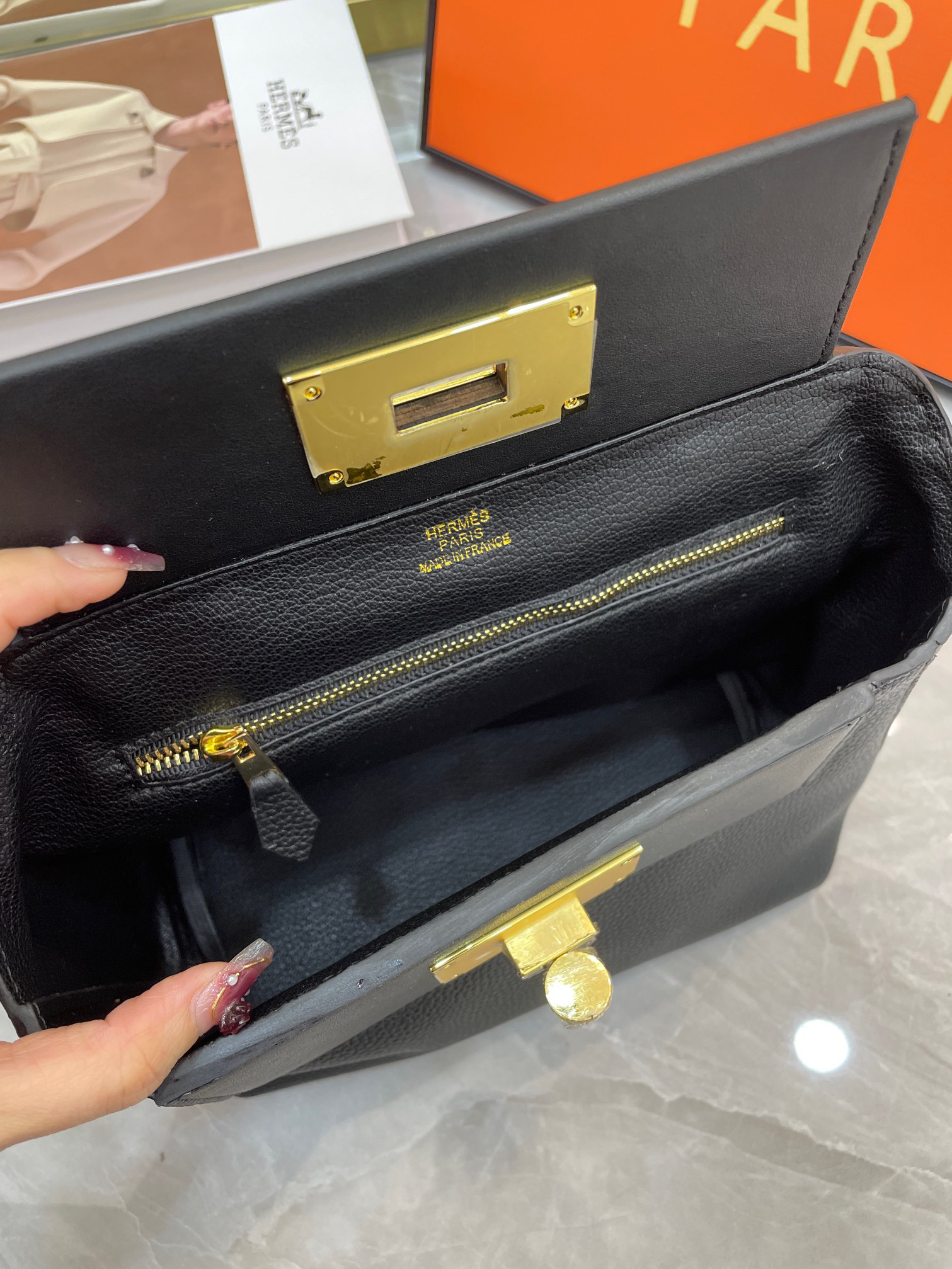 hermes-2424-togo-swift-gold-hardware-black-bag thumbnail 8