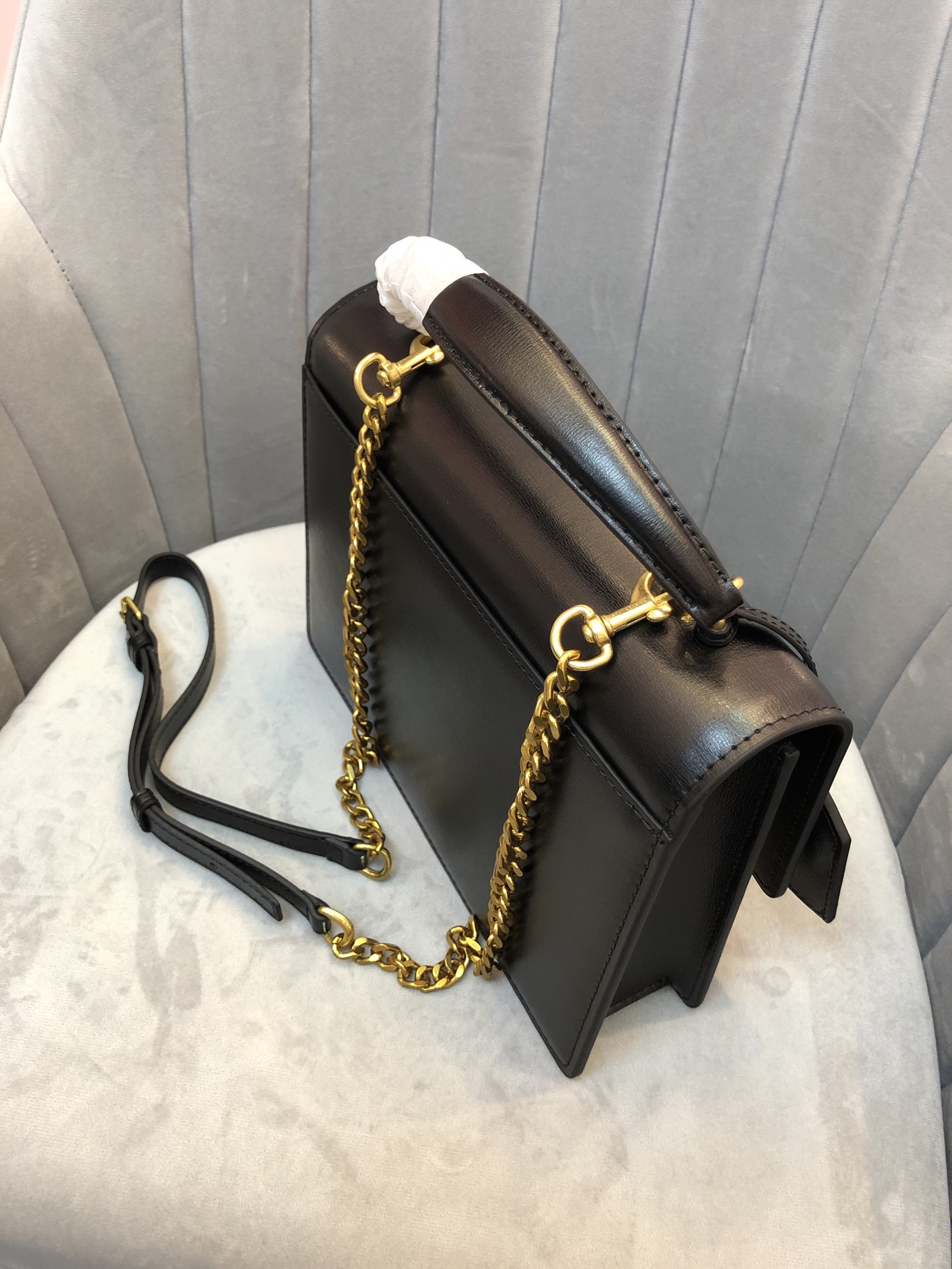 saint-laurent-ysl-sunset-top-handle-medium-black-gold thumbnail 5