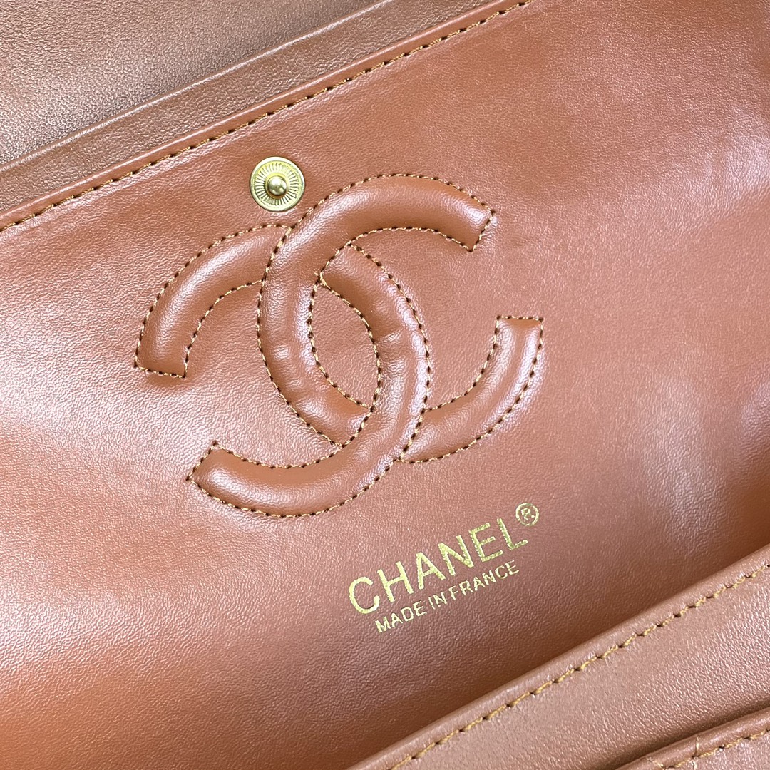 chanel-classic-flap-caramel-gold-hardware thumbnail 9