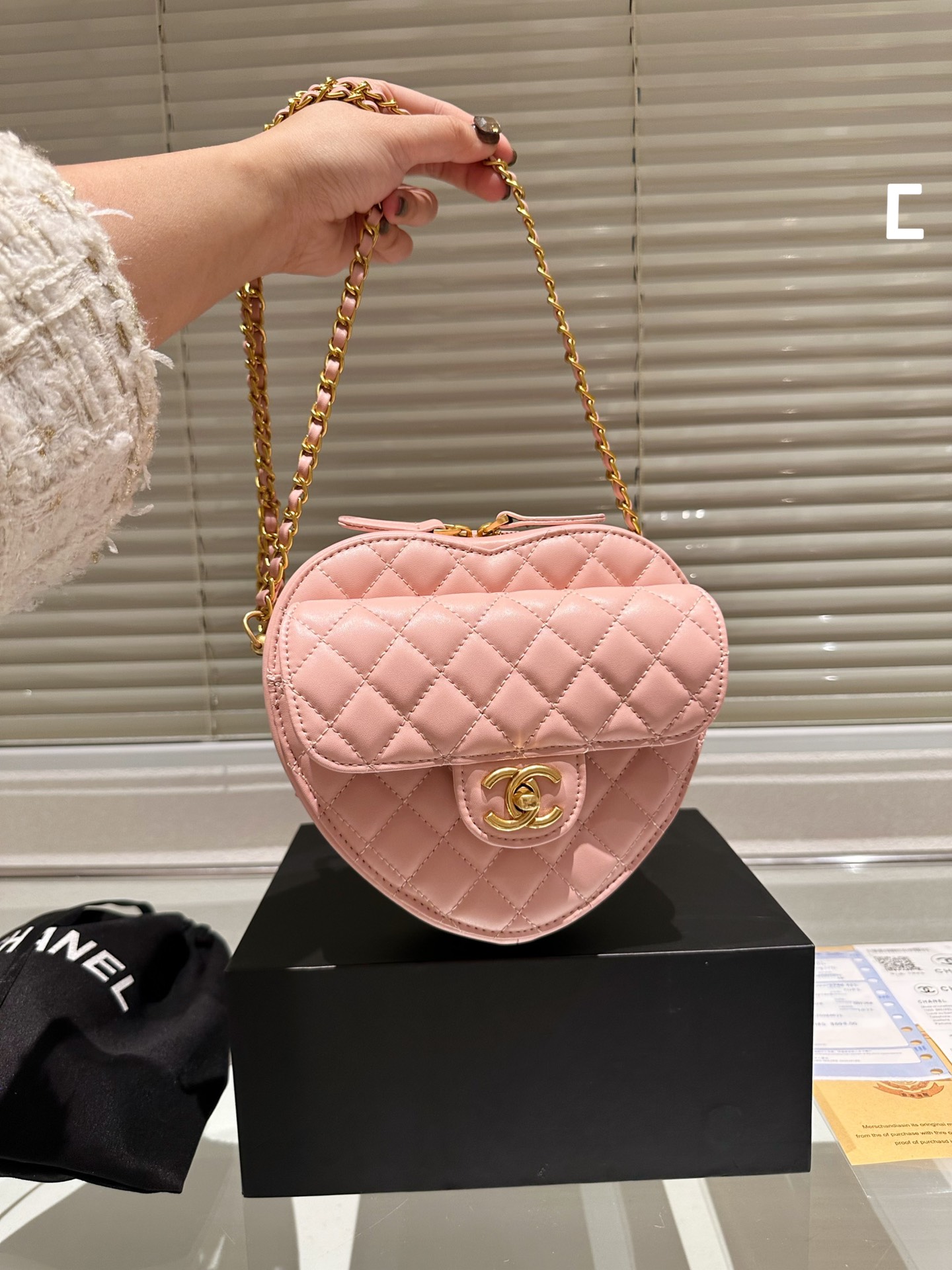 chanel-lambskin-heart-bag-pink-bag thumbnail 2