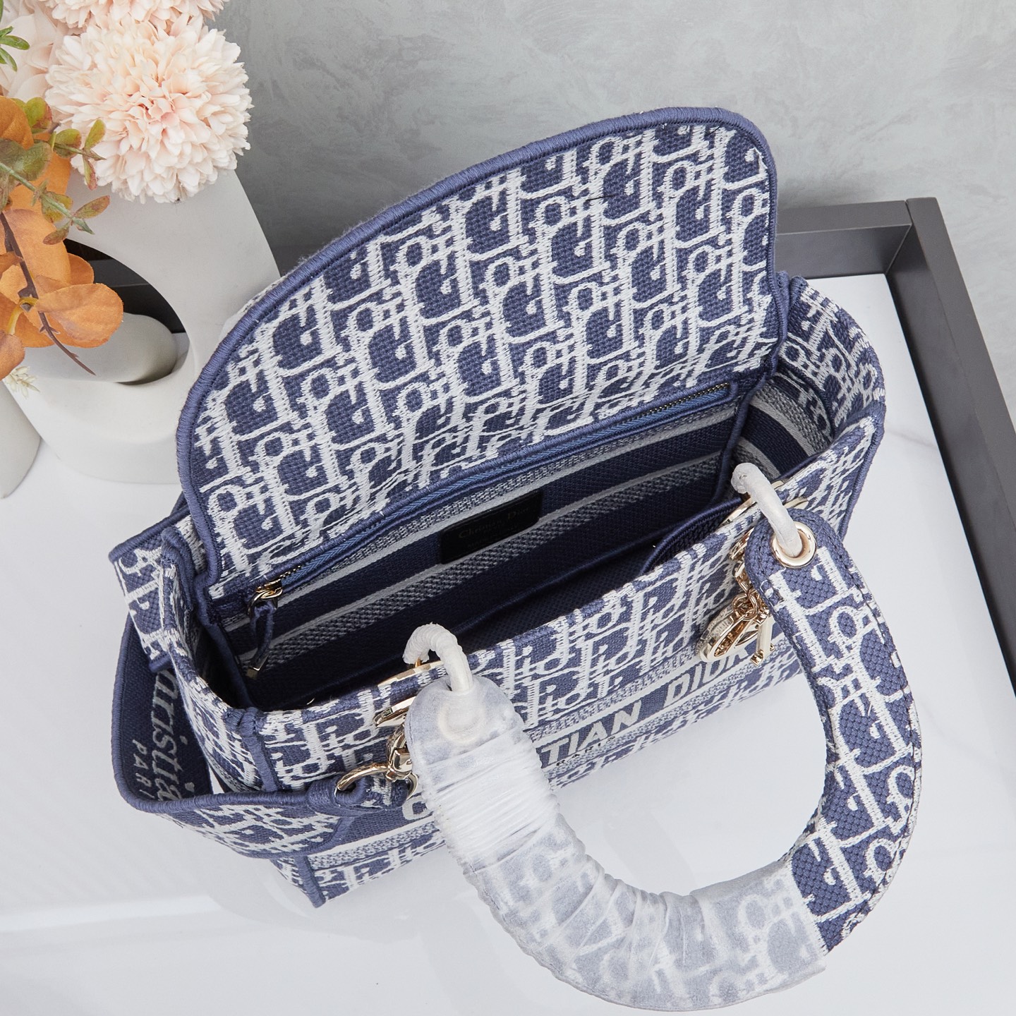 christian-dior-mini-size-lady-d-lite-bag thumbnail 7