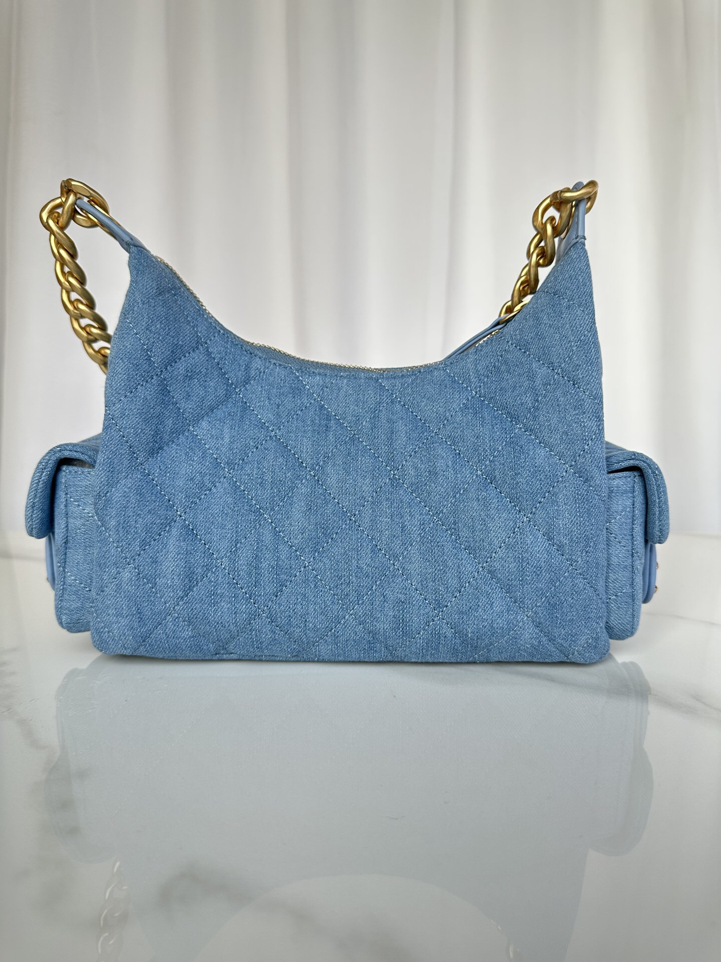 chanel-hobo-washed-denim-and-gold-tone-metal-blue-bag thumbnail 4