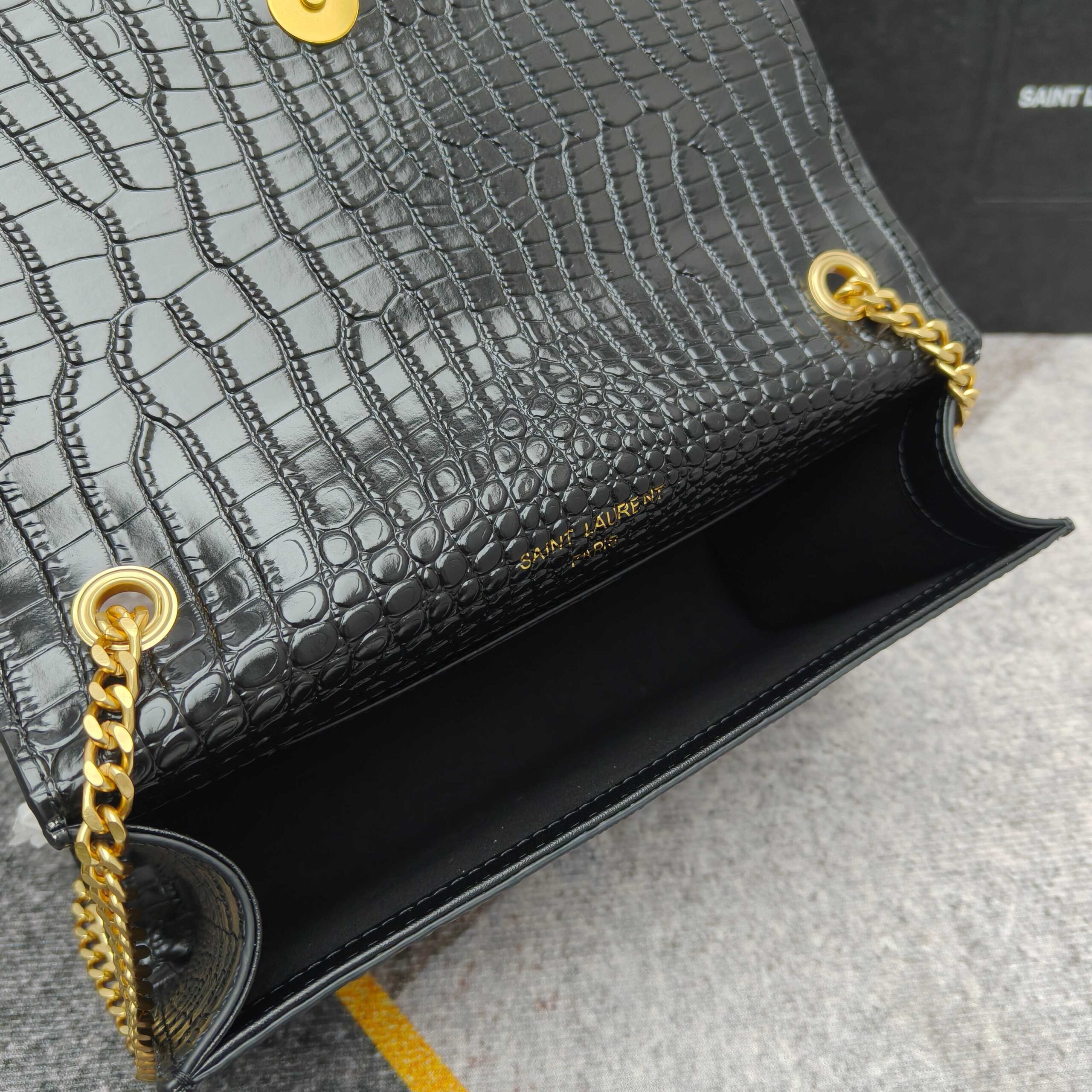 saint-laurent-ysl-kate-tassel-chain-wallet thumbnail 9
