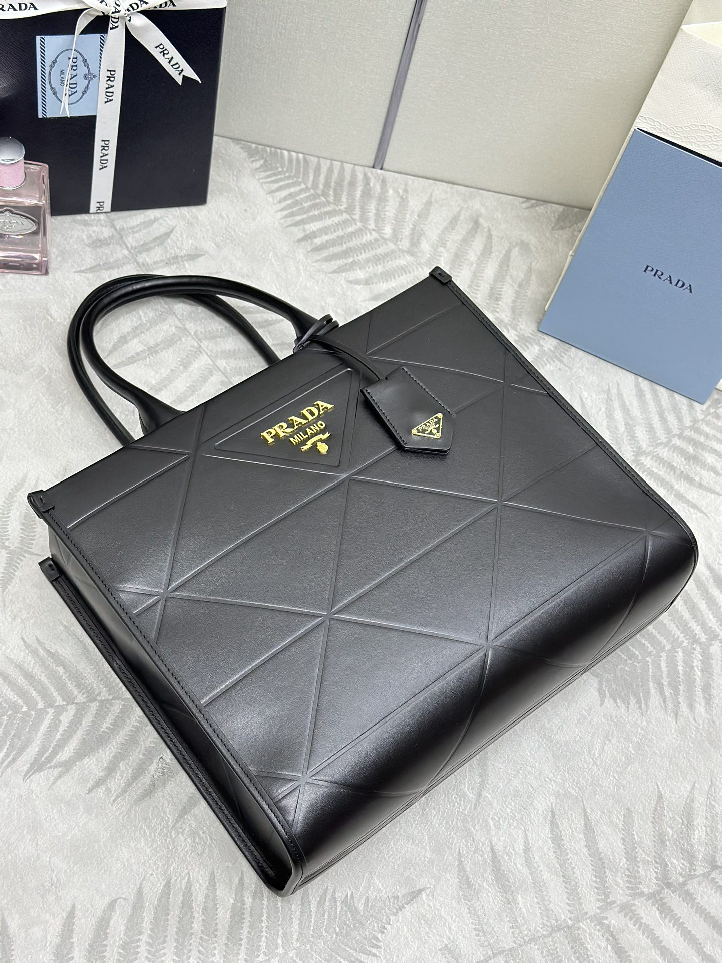 prada-symbole-tote-black-bag thumbnail 5