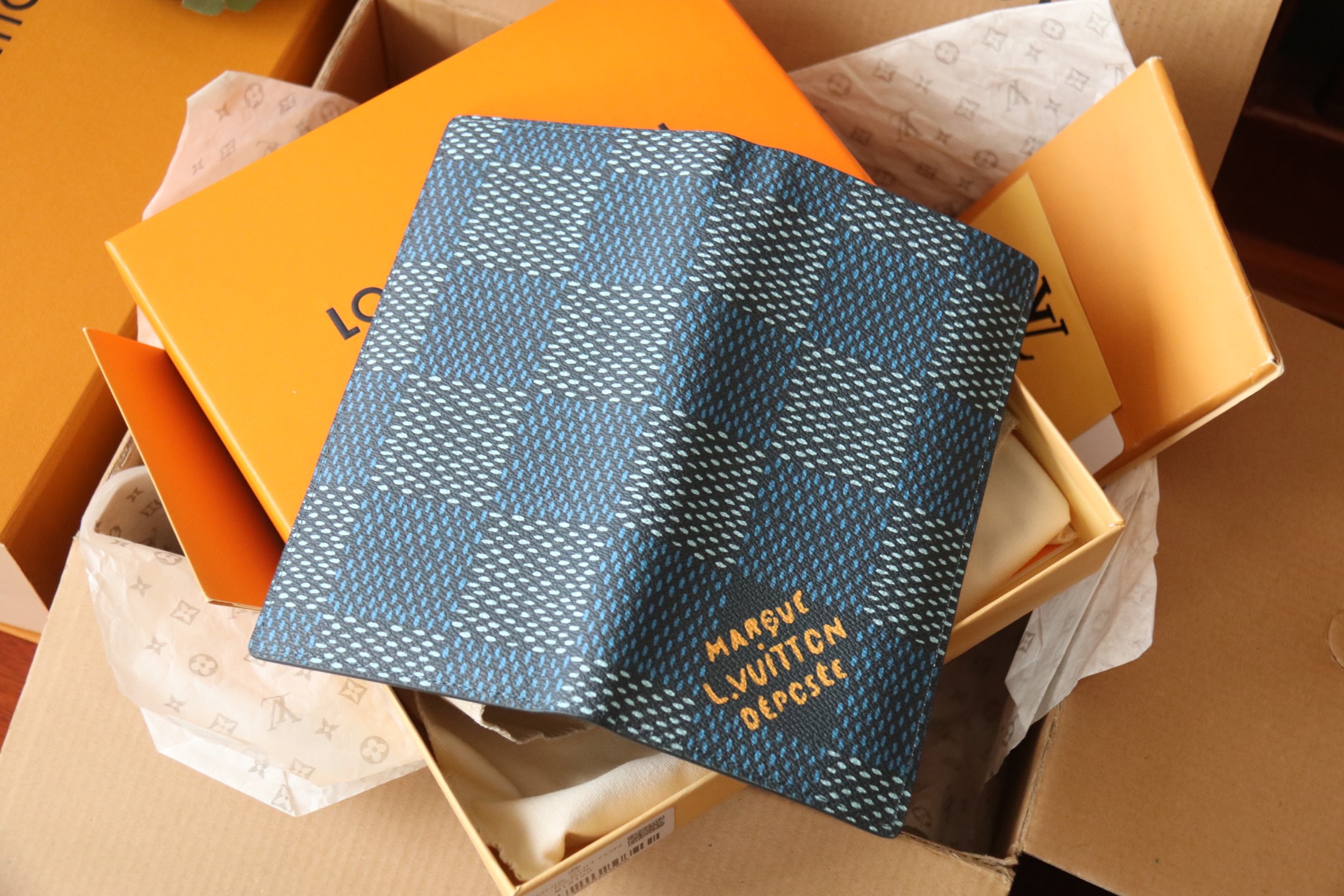 louis-vuitton-pocket-organizer-damier-heritage-blue thumbnail 6
