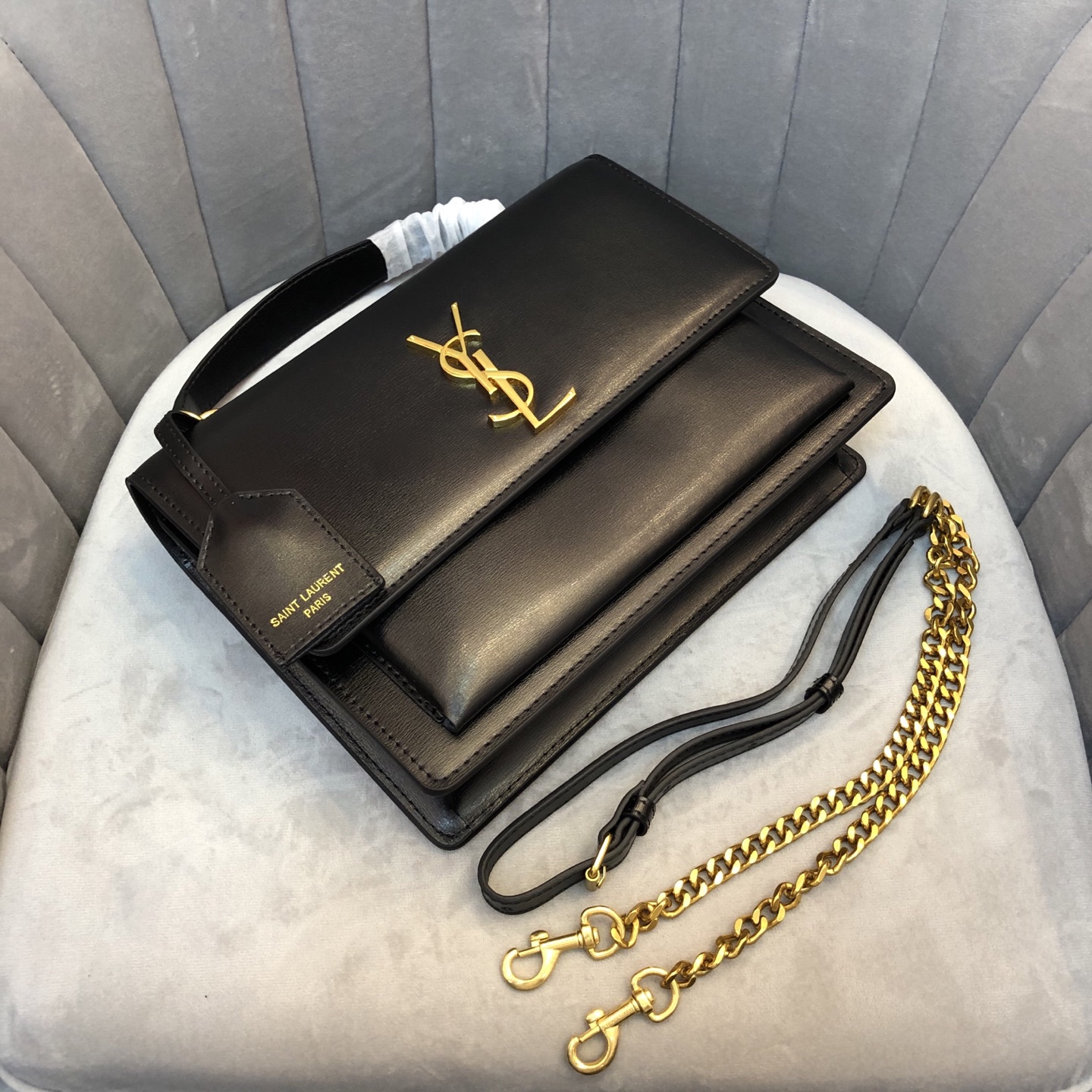 saint-laurent-ysl-sunset-top-handle-medium-black-gold thumbnail 7