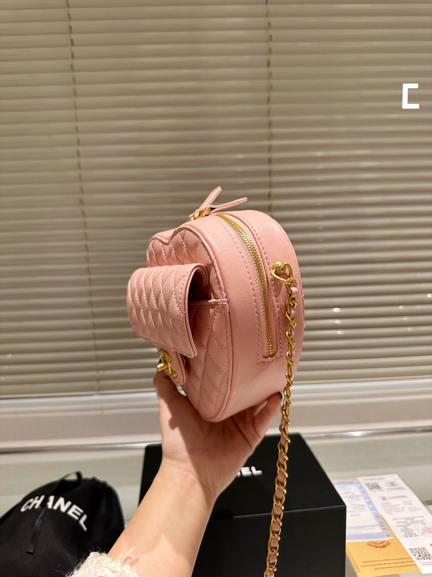 chanel-lambskin-heart-bag-pink-bag thumbnail 6