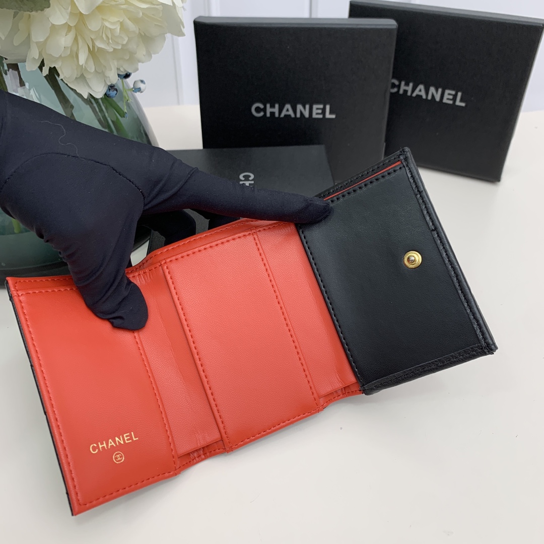 chanel-19-flap-card-holder-black thumbnail 9