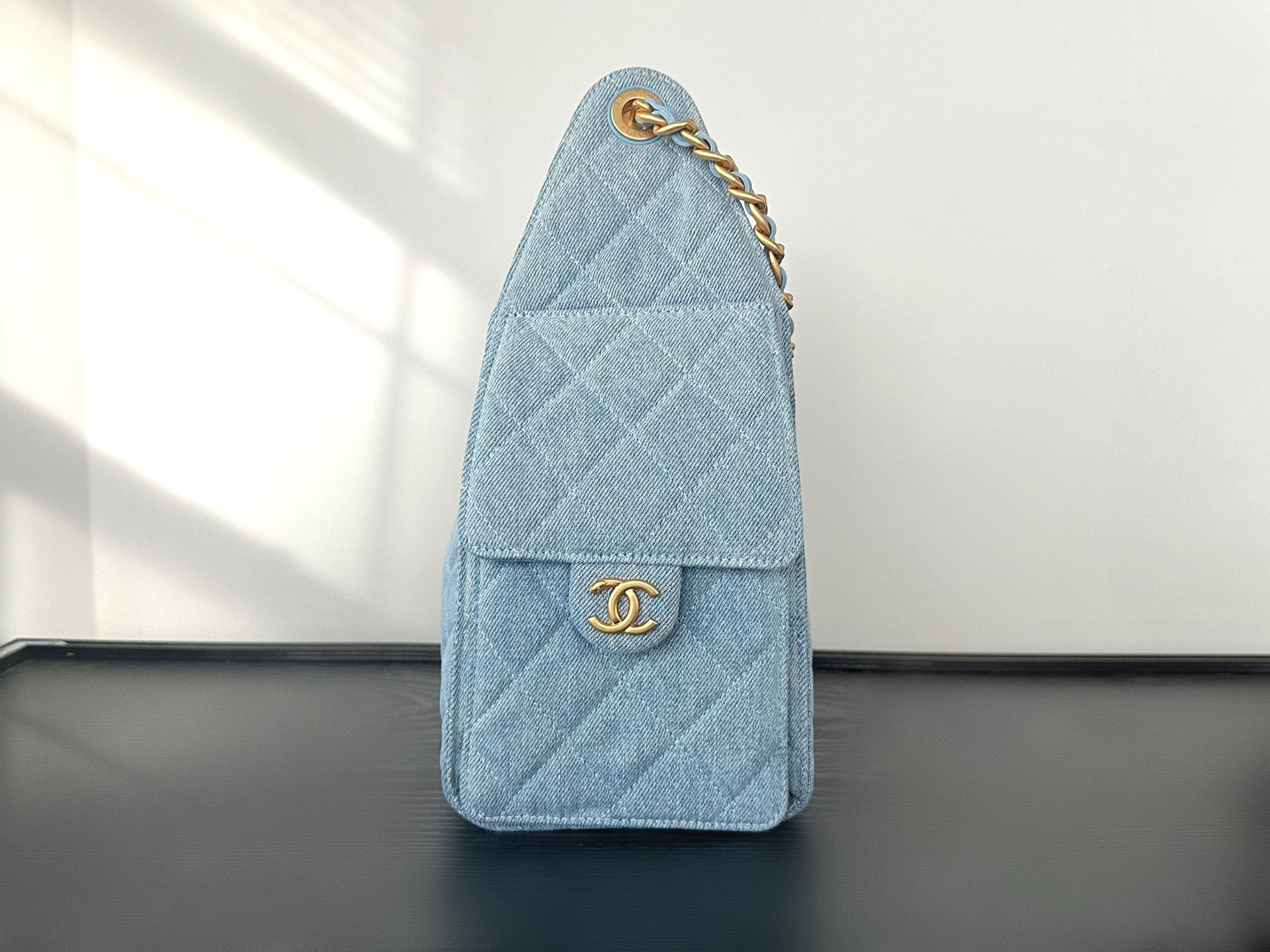 chanel-25-handbag-washed-denim-gold-tone-metal-denim thumbnail 6