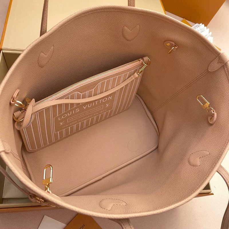 louis-vuitton-neverfull-mm-reversible-bag-exclusive thumbnail 9