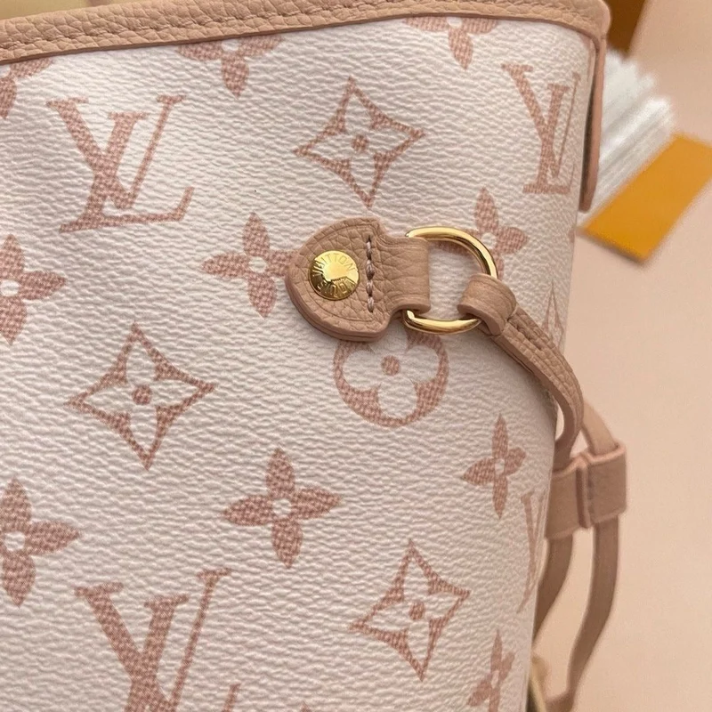 louis-vuitton-neverfull-mm-reversible-bag-exclusive thumbnail 12
